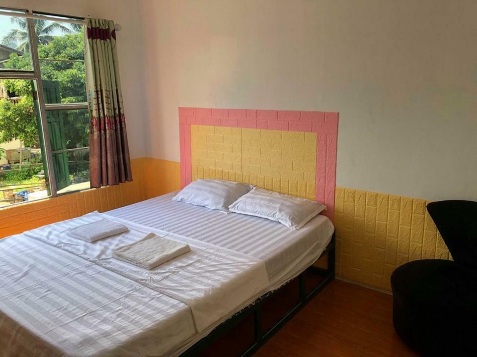 Army Barracks Guesthouse Ванг Виенг Екстериор снимка